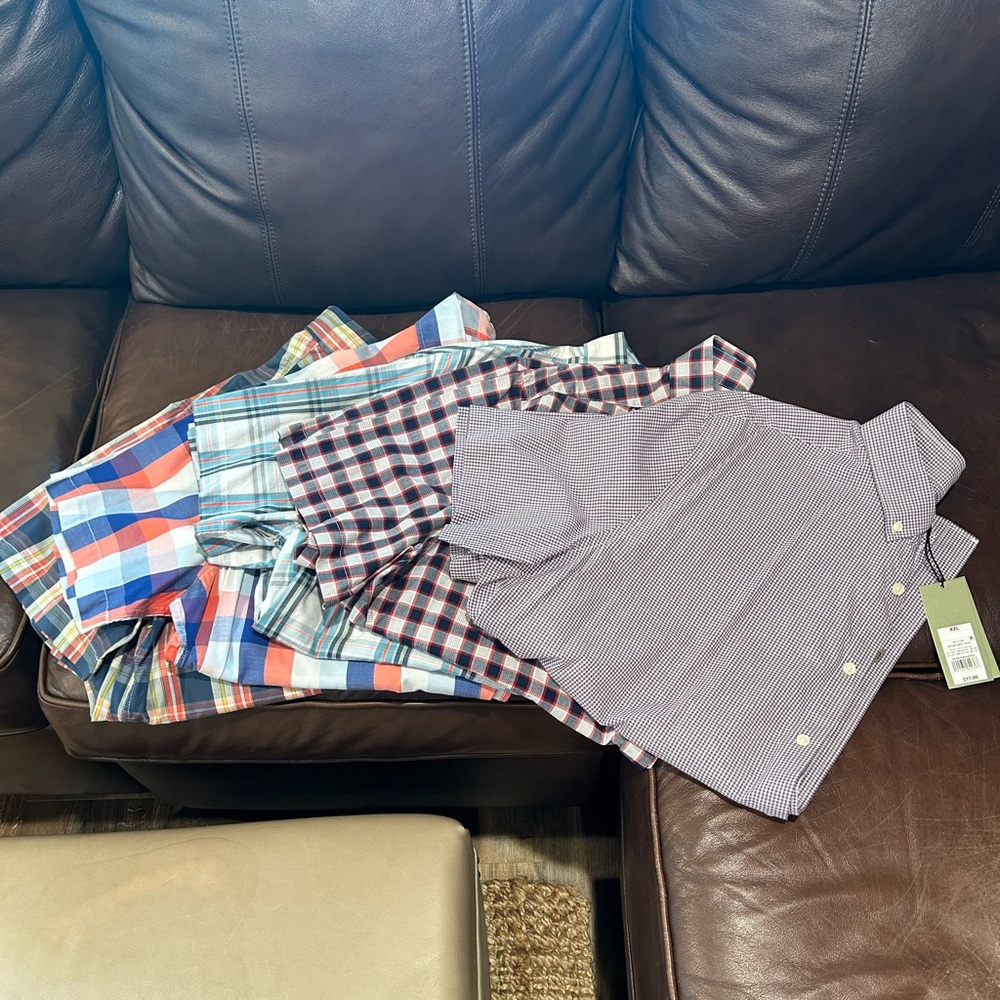 2 Goodfellow & Co and 3 Merona shirts. Selling all together.